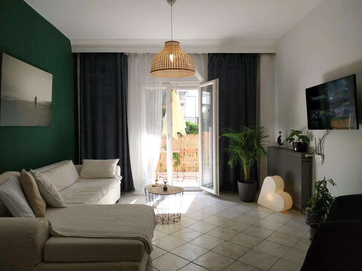 Bright Apartment Steps From The Sea Salonicco Esterno foto