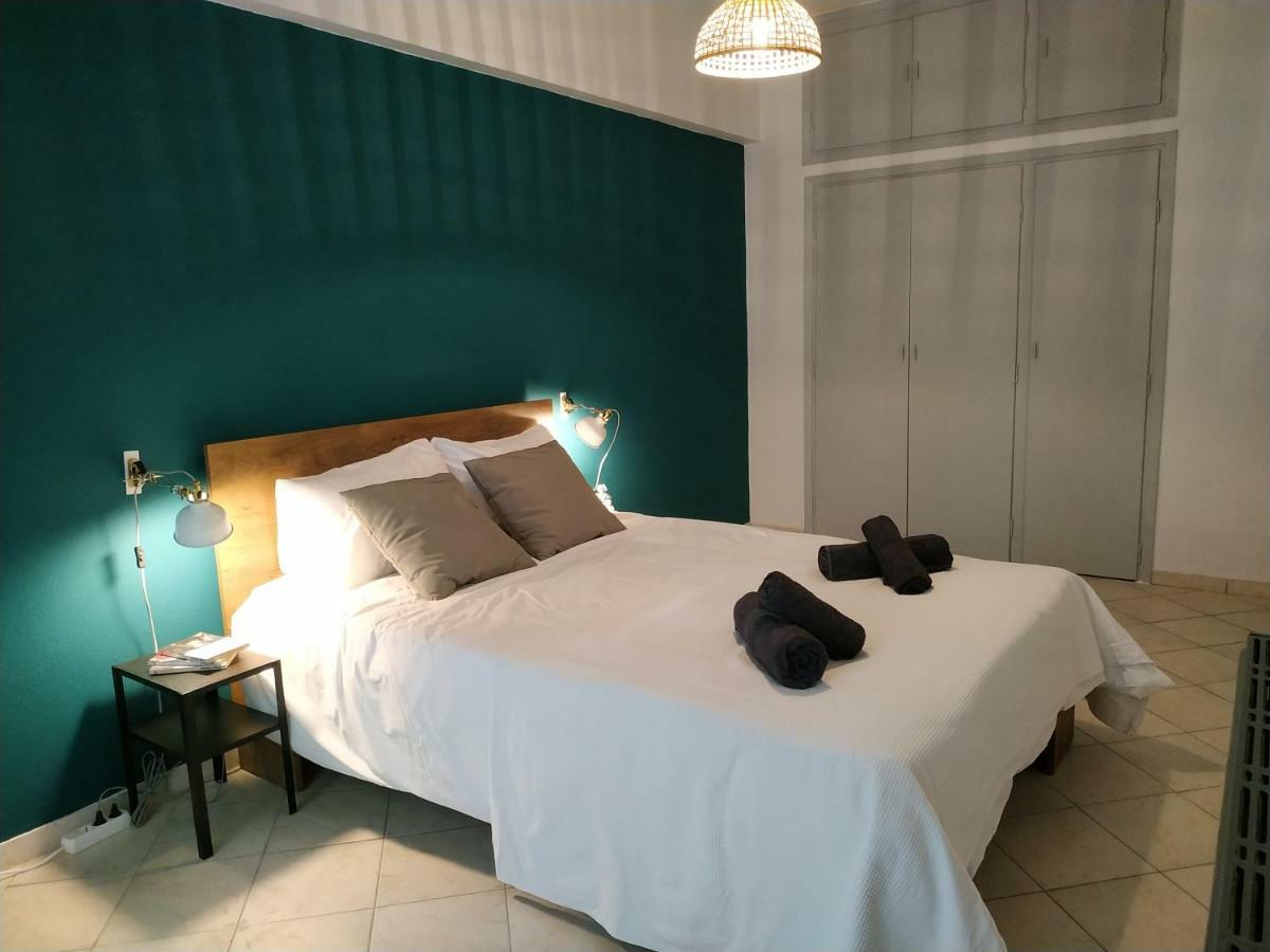 Bright Apartment Steps From The Sea Salonicco Esterno foto