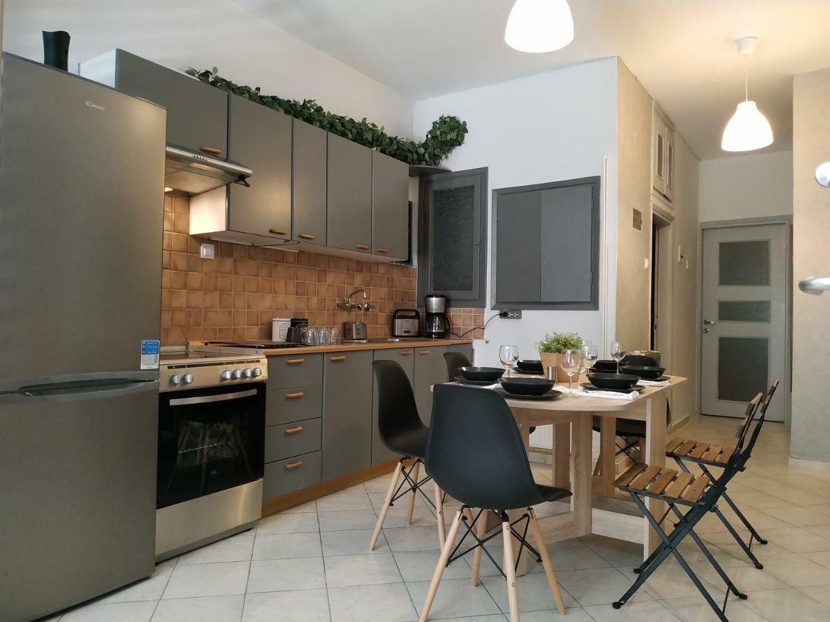 Bright Apartment Steps From The Sea Salonicco Esterno foto
